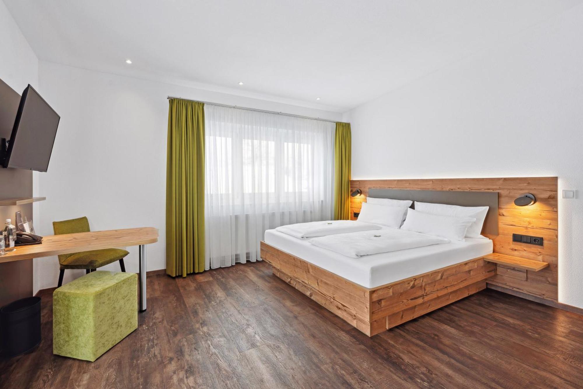 Hotel Zeppelin Laupheim Εξωτερικό φωτογραφία