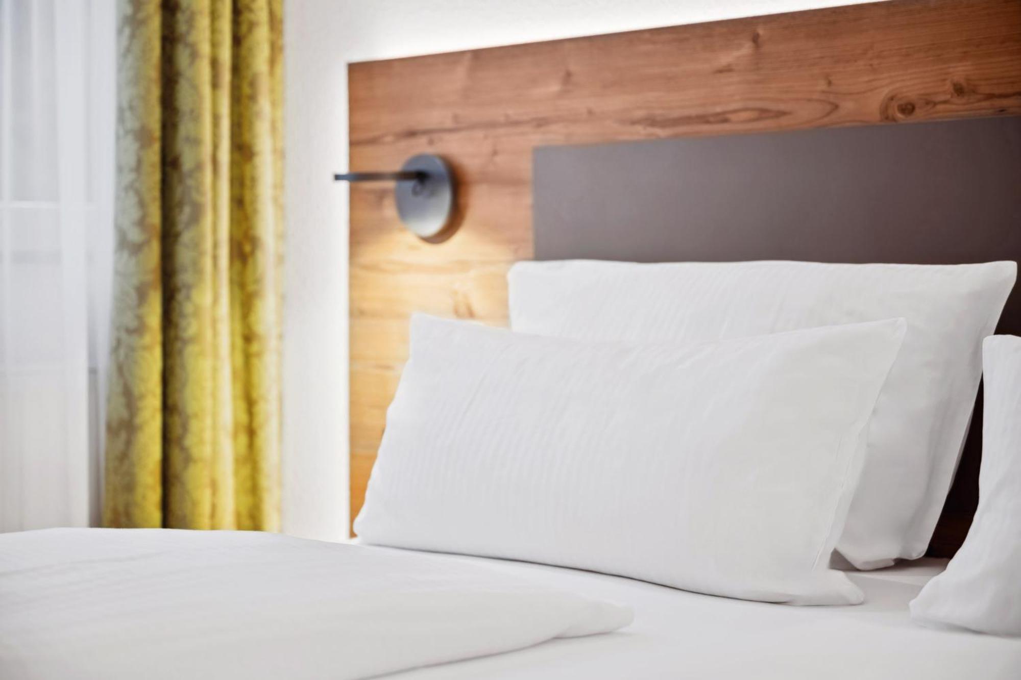Hotel Zeppelin Laupheim Εξωτερικό φωτογραφία